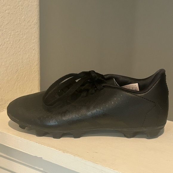 Adidas Predator Accuracy.4 Soccer Cleats HQ0950 Youth Size 1 Black - Picture 4 of 11